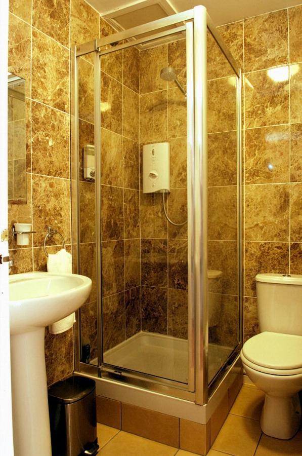 Pitt Street Apartment Beautiful Spacious Apartment Free Parking And Free Sanitizer Единбург Екстериор снимка