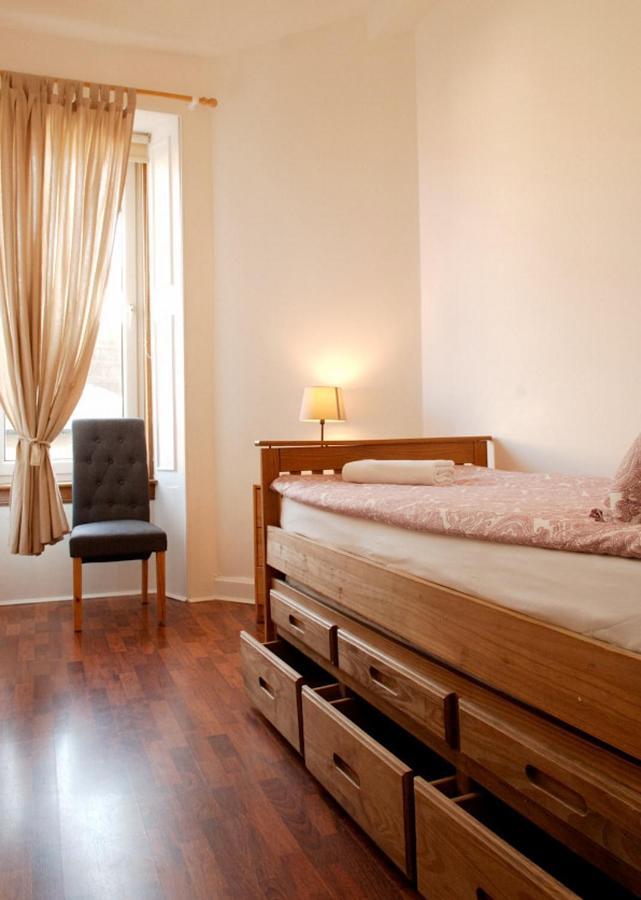Pitt Street Apartment Beautiful Spacious Apartment Free Parking And Free Sanitizer Единбург Екстериор снимка