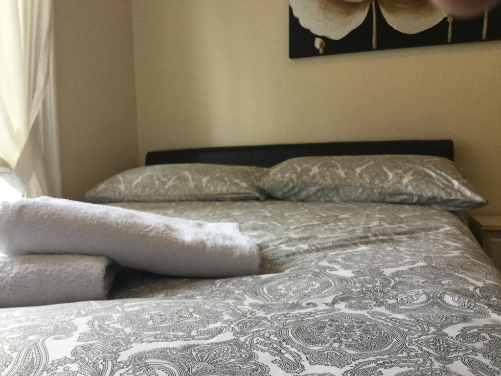 Pitt Street Apartment Beautiful Spacious Apartment Free Parking And Free Sanitizer Единбург Екстериор снимка