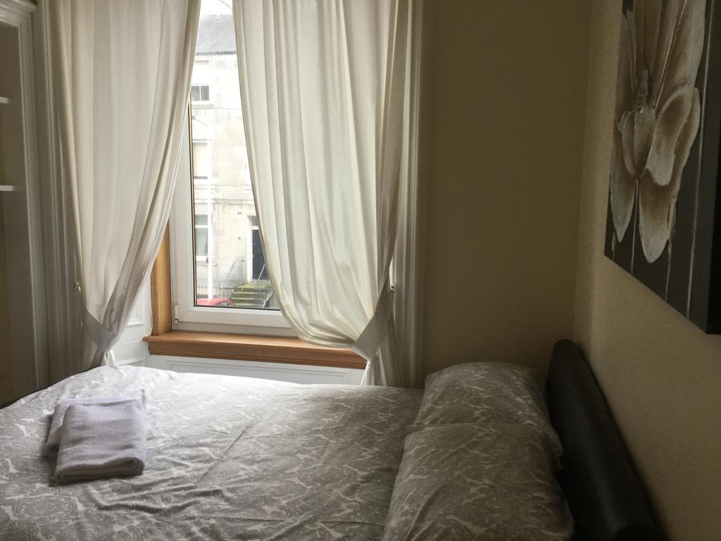 Pitt Street Apartment Beautiful Spacious Apartment Free Parking And Free Sanitizer Единбург Екстериор снимка