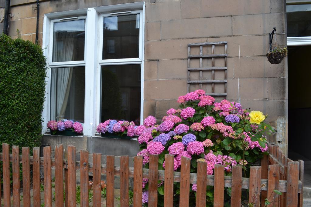 Pitt Street Apartment Beautiful Spacious Apartment Free Parking And Free Sanitizer Единбург Екстериор снимка
