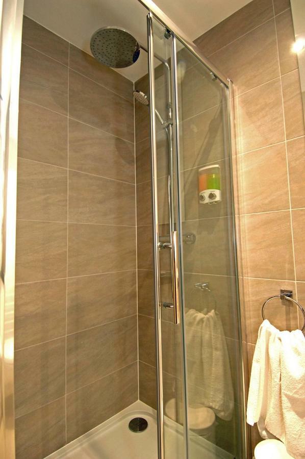 Pitt Street Apartment Beautiful Spacious Apartment Free Parking And Free Sanitizer Единбург Екстериор снимка